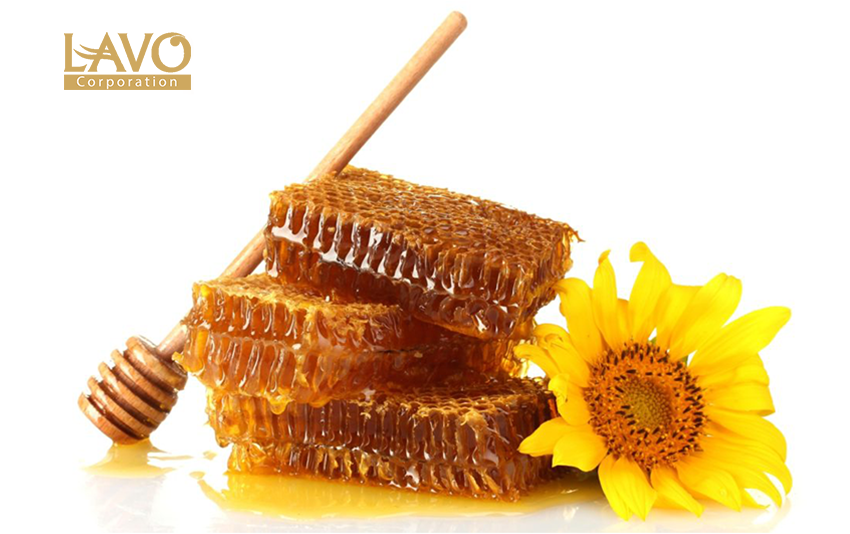 Chăm sóc tóc hư tổn với mật ong