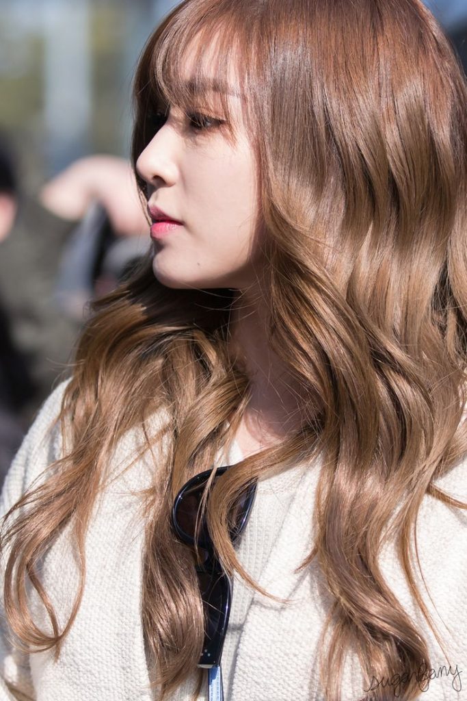 MÀU NÂU VÀNG MẬT ONG