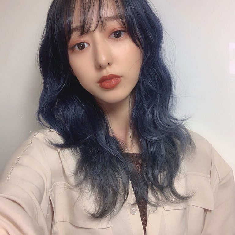 Màu “deep Blue”