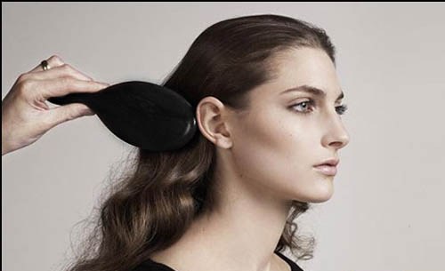 Mẹo Gội Đầu Đúng Cách Cho Tóc Bị Gàu