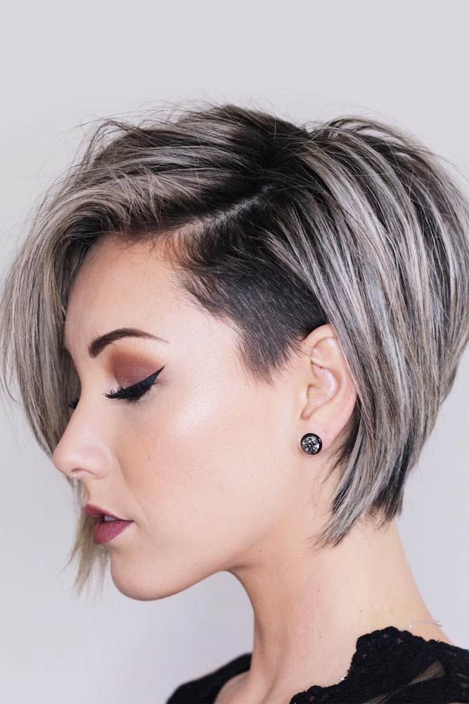 Một chút undercuts nhẹ bằng cách cạo ở một bên