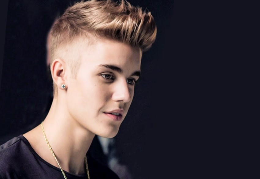 Justin Bieber trông điển trai hơn với kiểu tóc Faux hawk