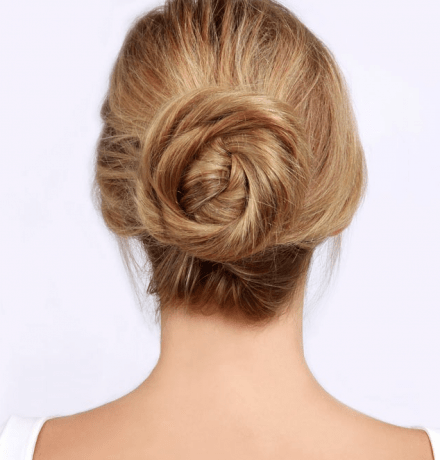 Kiểu buộc nhẹ nhàng và nữ tính