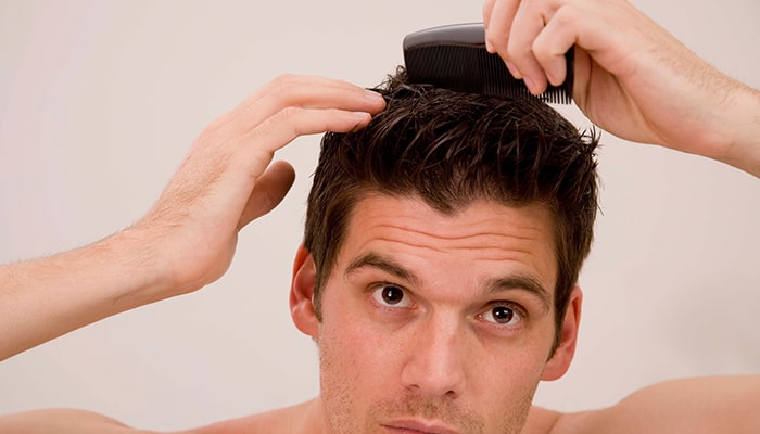 Gel vuốt tóc khiến tóc khô xơ hơn nếu sử dụng quá nhiều