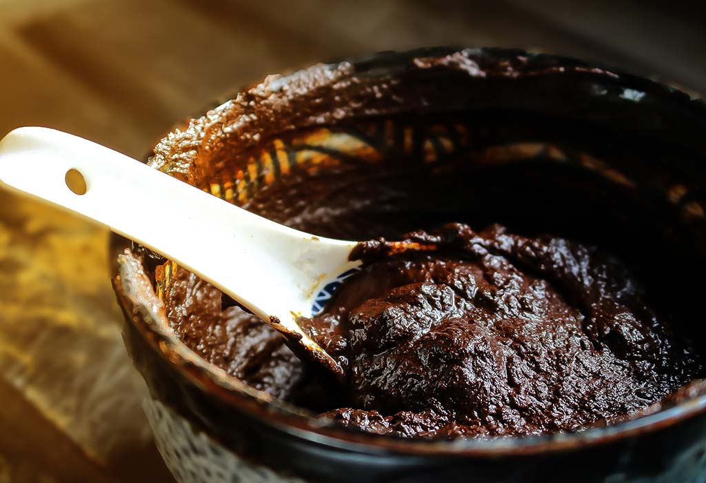 Bột lá móng cũng là thành phần có trong nhiều loại thuốc nhuộm tóc thảo dược