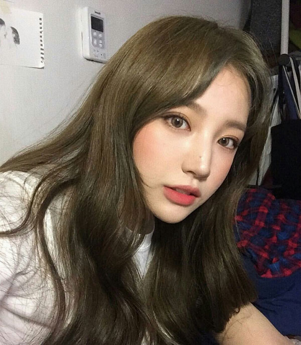 Nâu rêu trầm giúp bạn trở thành cô nàng năng động và trẻ trung