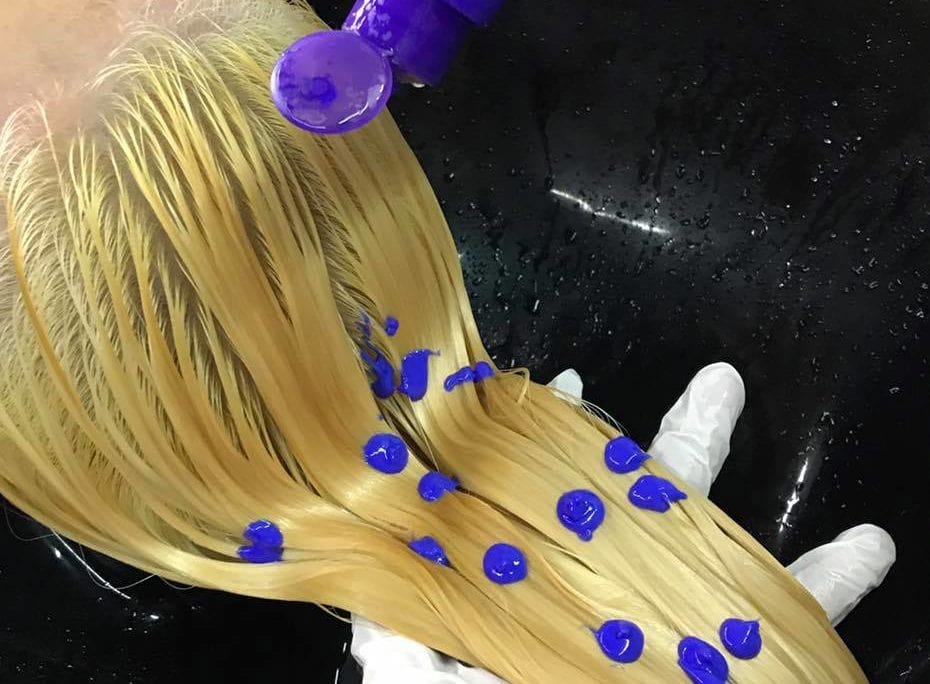 Không nên chọn dầu gội có chứa silicone