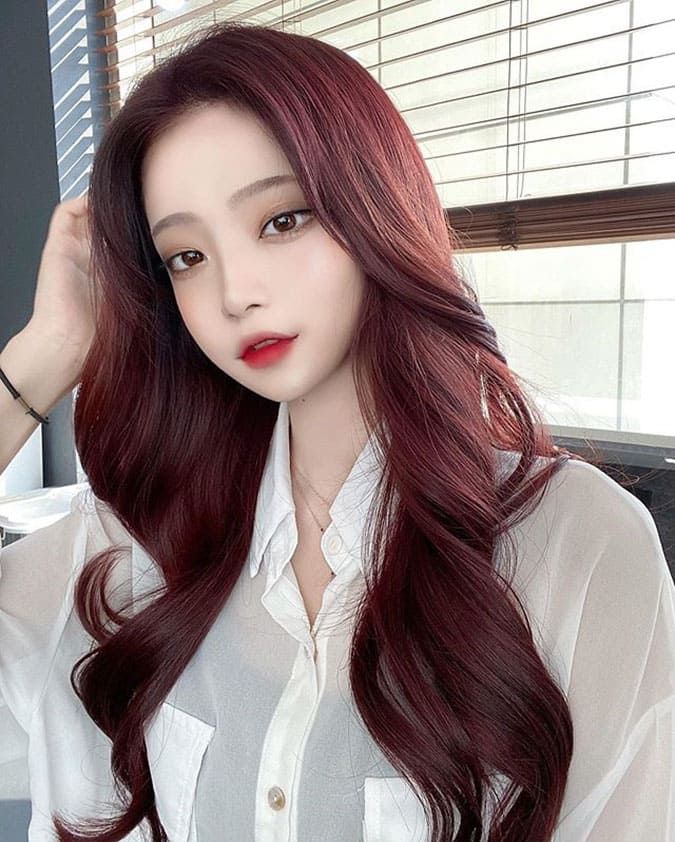 Nâu đỏ cho nàng nét đẹp dịu dàng