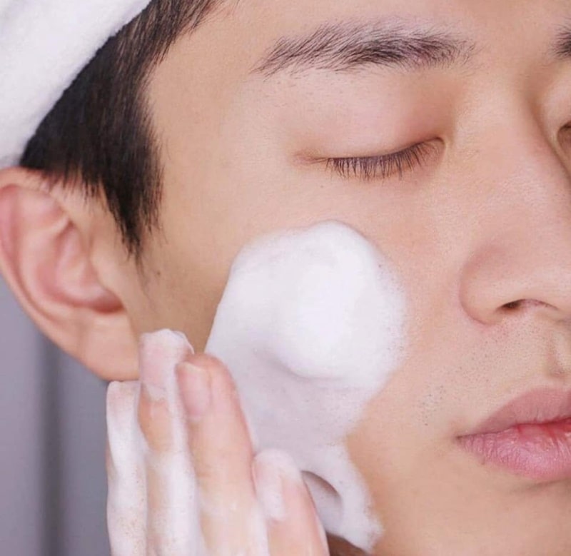 Biết cách chọn sữa rửa mặt trị mụn sẽ giúp bạn chọn sản phẩm phù hợp với da