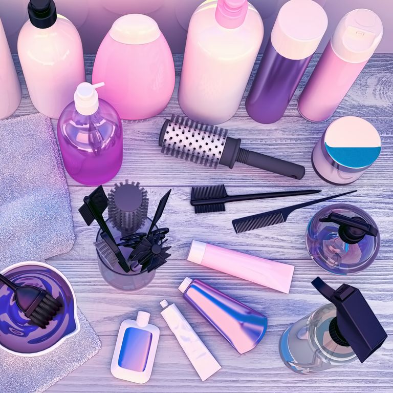 Chuẩn bị dụng cụ đầy đủ để việc nhuộm tóc tại nhà diễn ra suôn sẻ hơn