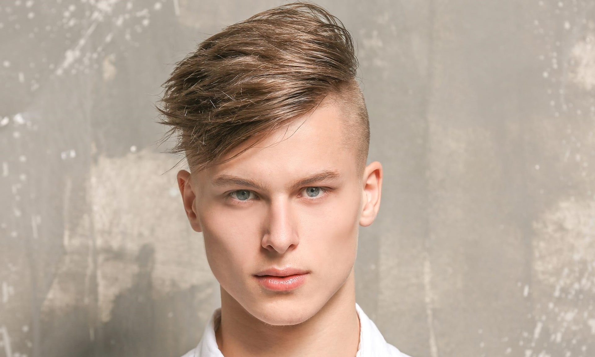 Wax có thể "hô biến" mái tóc mỏng trông dày và bồng bềnh