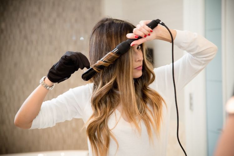 Uốn/duỗi ít nhất từ 3 tuần để đón năm mới với mái tóc đẹp