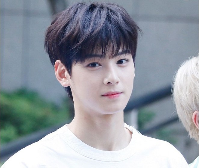 Tóc nam layer che lấp mọi khuyết điểm trên gương mặt